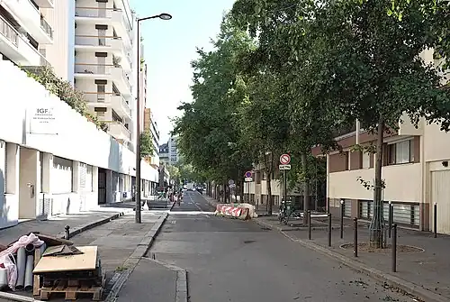 Vers le boulevard Richard-Lenoir.