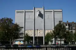 Bâti en 1938, fait partie du patrimoine exceptionel de Liège (Belgique)