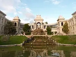 Bassins et palais Longchamp