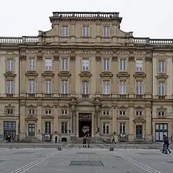 Façade du palais Saint-Pierre (Musée des beaux-arts de Lyon), côté Sud