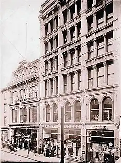 illustration de Compagnie Paquet