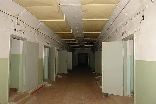 Couloir au 4e sous-sol