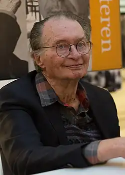 Description de cette image, également commentée ci-après