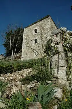 Vue du pigeonnier ISMH Ferme de Bel-Air à Frangy(Haute-Savoie).