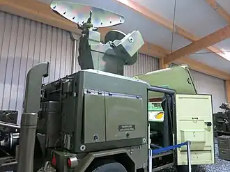 Système de conduite de tir 75 Skyguard pour le guidage des unités de feu de canons DCA 35&nbsp;mm