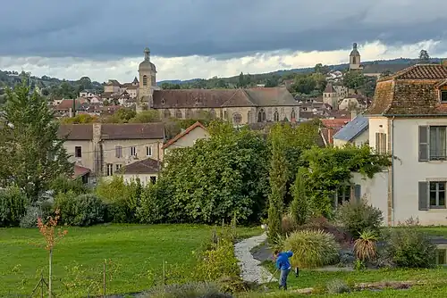 Vue du centre-ville depuis l'avenue des Poilus, au sud de la ville.
