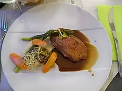 Filet de canette fermière de Challans sauce framboises et miel