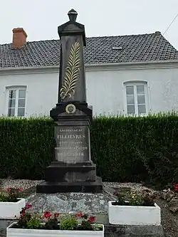 Le monument aux morts.