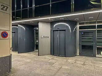 Entrée du bâtiment principal près de la gare de Berne