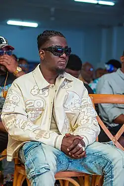 Description de cette image, également commentée ci-après