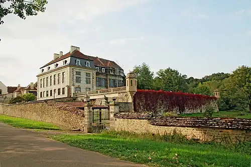 Côté terrasse du château.