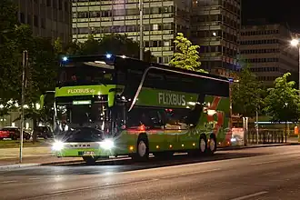 Setra S 431 DT à Berlin Alexanderplatz, en Allemagne.