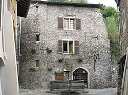 Fontaine Anselme (1711).