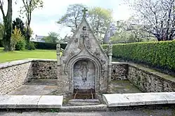 Fontaine Sainte-Julitte : vue d'ensemble.