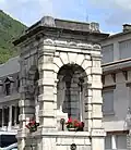 La fontaine.