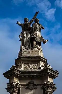 Vue arrière du groupe sommital.