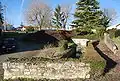 Fontaine gallo-romaine ( ? ) du bourg