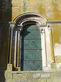 Fenêtre romane du 1er&nbsp;étage du clocher.