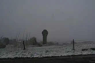 Bâtiment militaire.