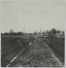 Fortifications au haras Lupin.