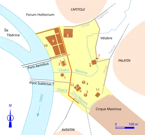 Plan en couleurs d'une place antique avec l'emplacement de ses principaux bâtiments.
