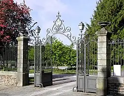 L'entrée principale.