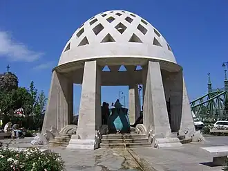 Image illustrative de l’article Szent Gellért tér