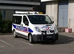 CRS autoroutière de Strasbourg, avec un ancien Renault Trafic.