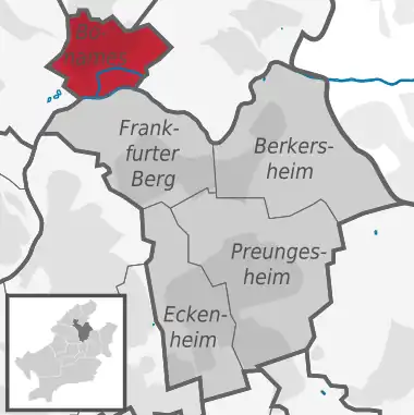 Carte situant le quartier (en rouge) au sein l'arrondissement (en gris foncé) et du reste de la ville (en gris clair)