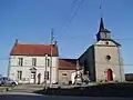 La mairie et l'église.