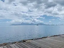 Front de mer depuis le parc Vaipoopoo