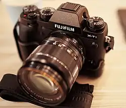 Description de l'image Fujifilm X-T1 with 18-55mm lens 20140405.jpg.