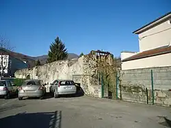 Aqueduc médiéval du canal des Moulins rue des Battoirs hauteur de chute 4&nbsp;m.