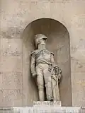 Statue du général Drouot sur la façade Rivoli du Palais du Louvre