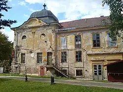 Façade de l'aile nord, pas encore rénovée, en 2008.