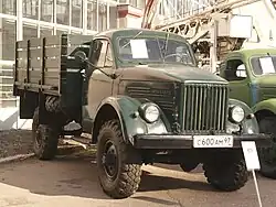 Un GAZ-63.