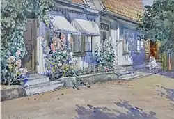 Vue sur la rue avec femme brodeuse et roses trémières