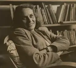 Portrait photo de Gabrielle Roy.