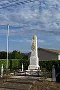 Le monument aux morts le long de la route départementale D9 (sept.&nbsp;2011)