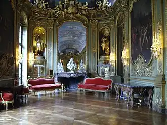 Fond de la Galerie dorée.