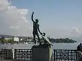 Ganymède et Zeus en aigle (bronze), Zurich Bürkliplatz.