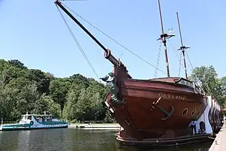 Le Galleon et le Maestro.