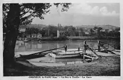 Le canal et sa traille, à Crépieux dans les années 1900.