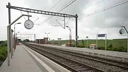 Les voies et quais de la halte ferroviaire