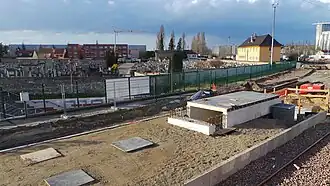 Construction du quai et de l’accès au souterrain en avril 2013.