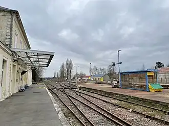Bâtiment voyageurs et quais côté Brétigny.