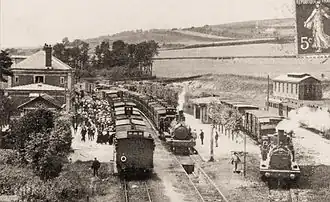 La gare d'Envermeu, située sur la ligne Eu - Dieppe, vue au début du vingtième siècle.