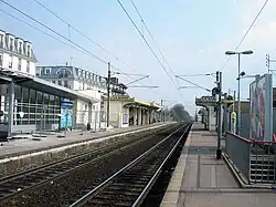 Les voies en direction de Paris-Nord.