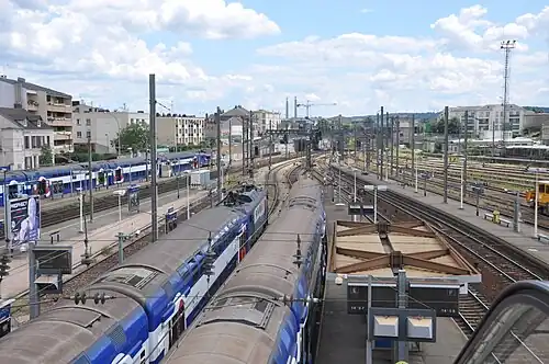 Plan large vers Paris.