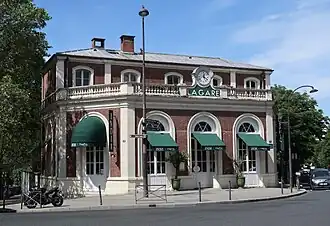 Ancienne gare de la Muette, aujourd'hui un restaurant.